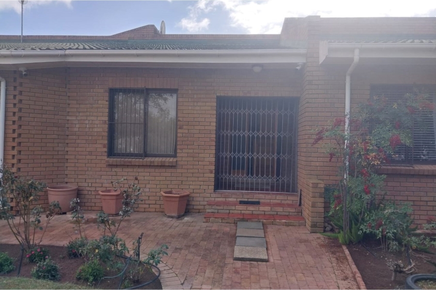 5 Bedroom Property for Sale in Porterville Western Cape
